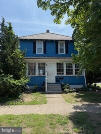 Building Photo - 400 E Washington St
