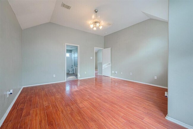 Building Photo - 11030 KNOBBLEY Oak Ct