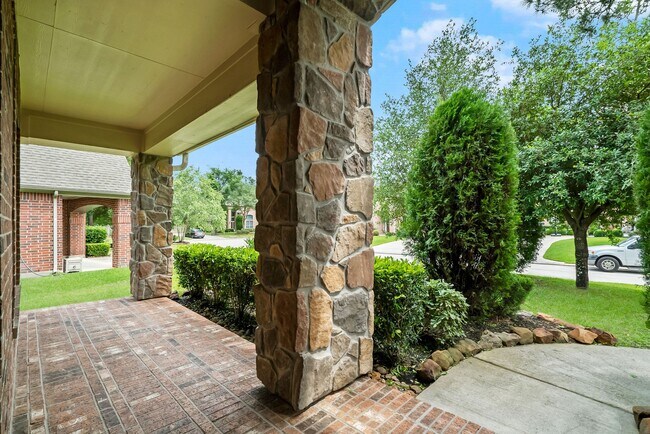 Building Photo - 6 Stickley Ct