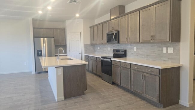 Building Photo - 1797 Eagle River Ave