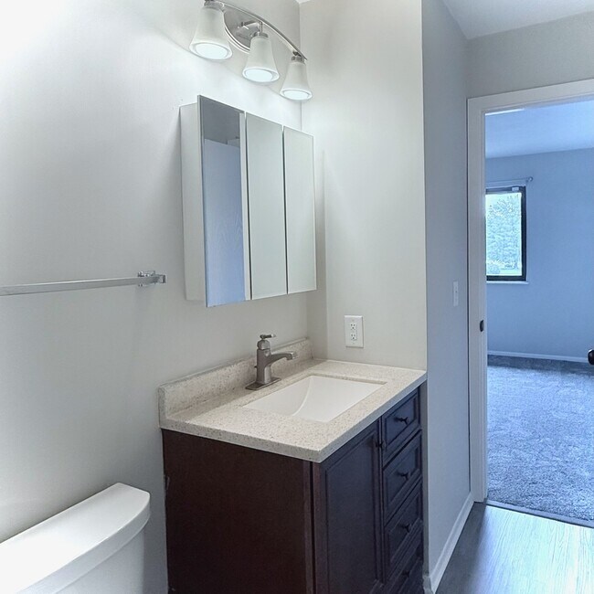 Building Photo - 5102 25th Ave Ct