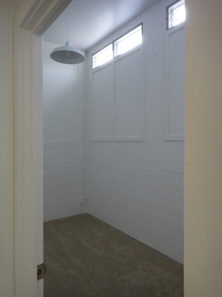 Building Photo - 99-679-679 Halawa Dr