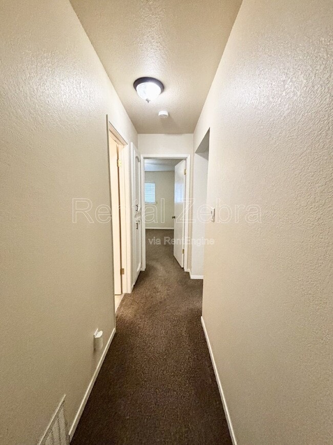 Building Photo - 3072 Colony Park Dr