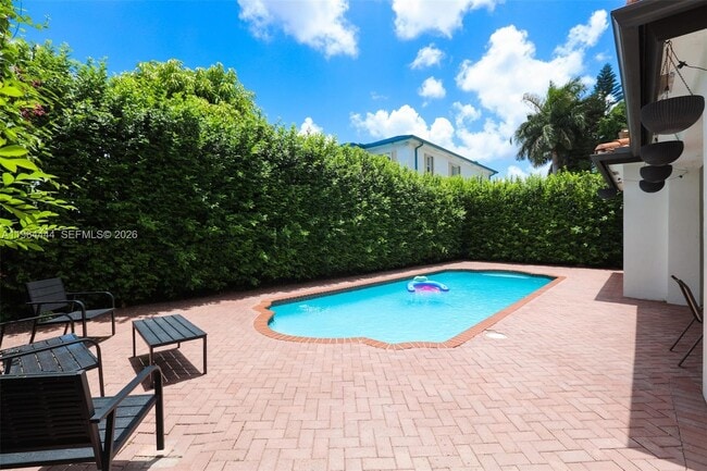 Building Photo - 15270 SW 115th Terrace