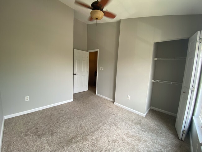 Building Photo - 754 Pine Drift Dr