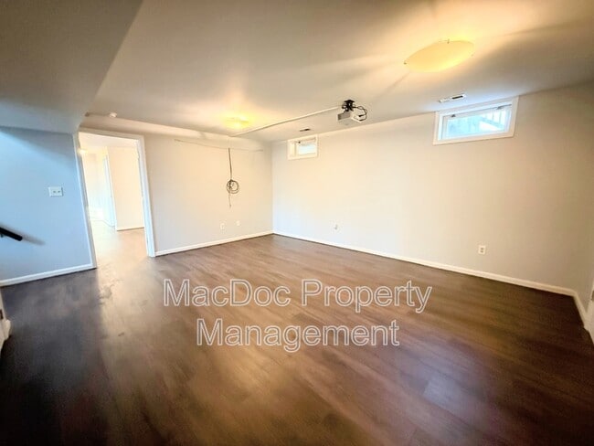 Building Photo - 11114 Ascot Cir