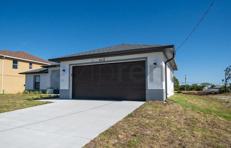 Building Photo - 4117 NE 16th Ave