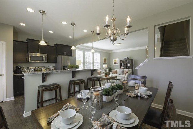 Building Photo - 2147 Sunny Cove Dr