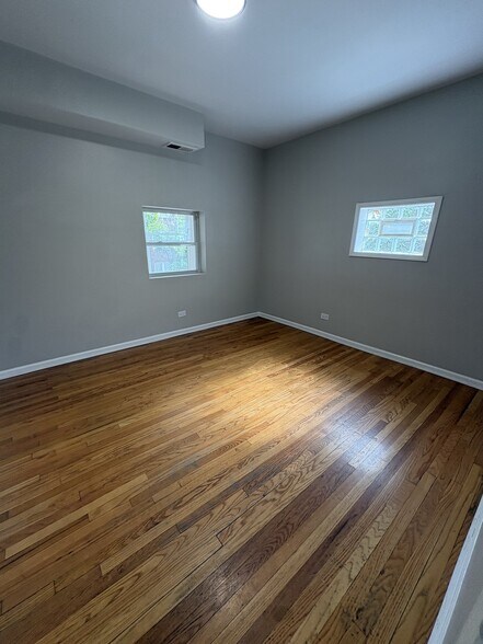 Building Photo - 1253 W 80th St