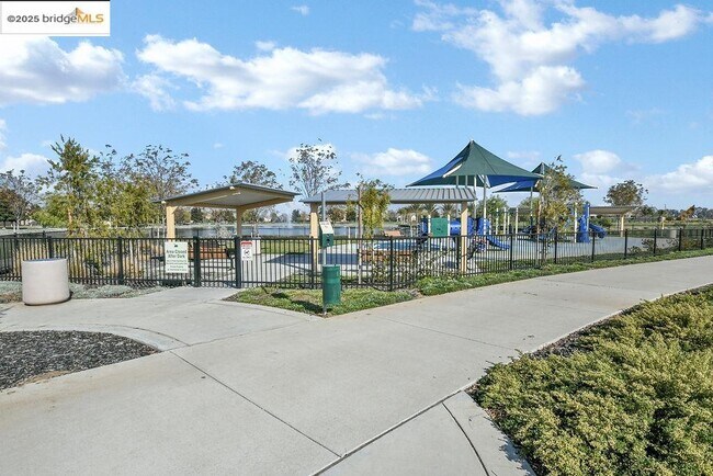 Building Photo - 8341 Brookhaven Cir