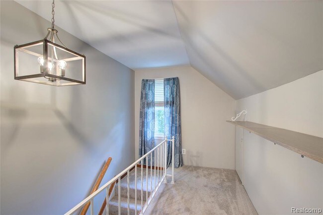 Building Photo - 249 S Chocolay Ave