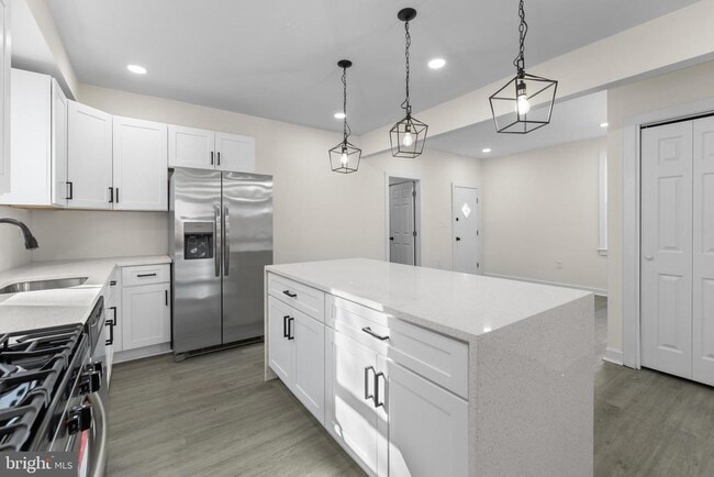 Building Photo - 509 McCabe Ave