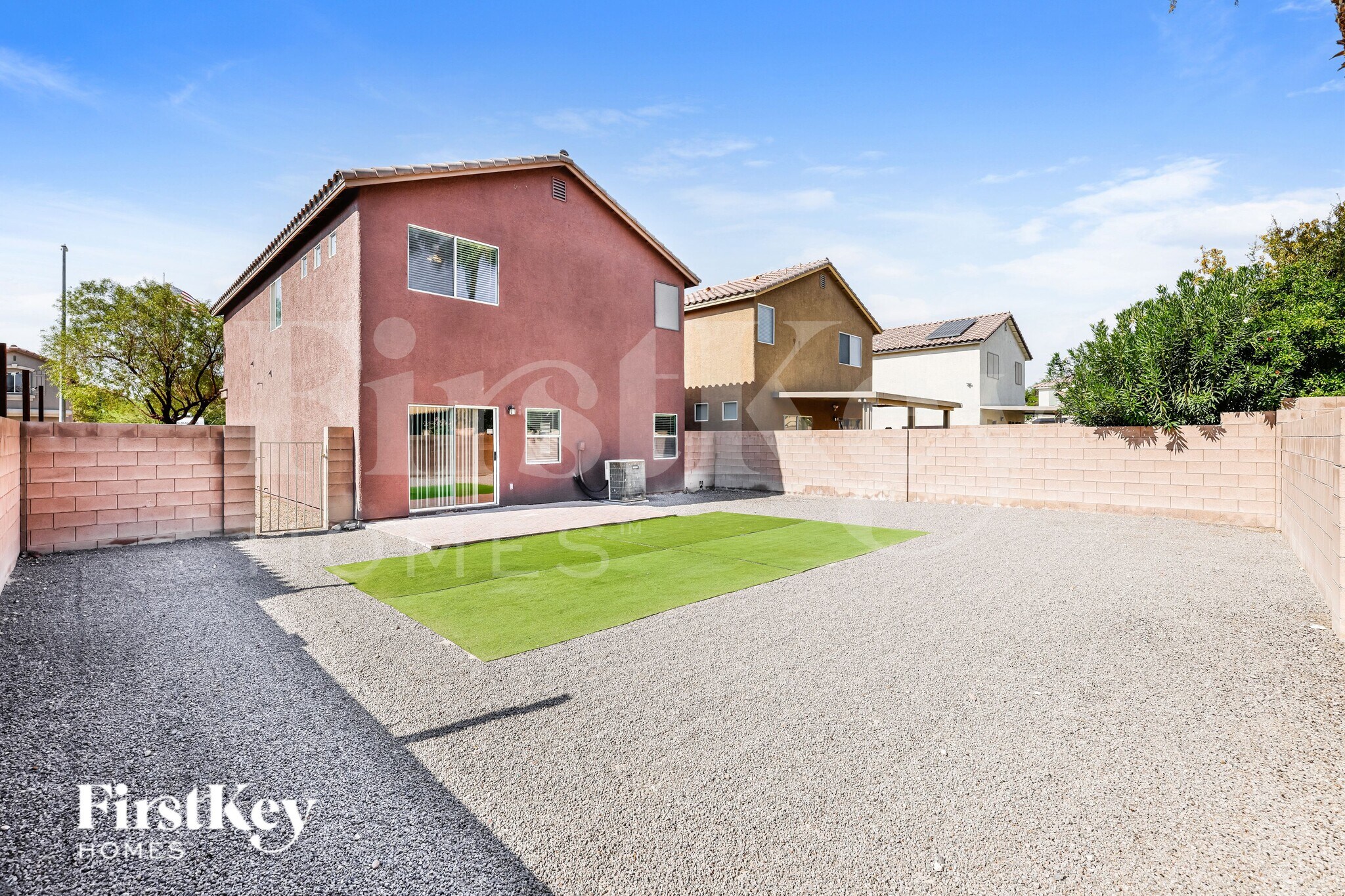 Building Photo - 528 E Brown Breeches Ave