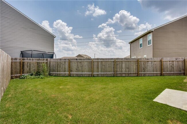 Building Photo - 509 Peony Ct