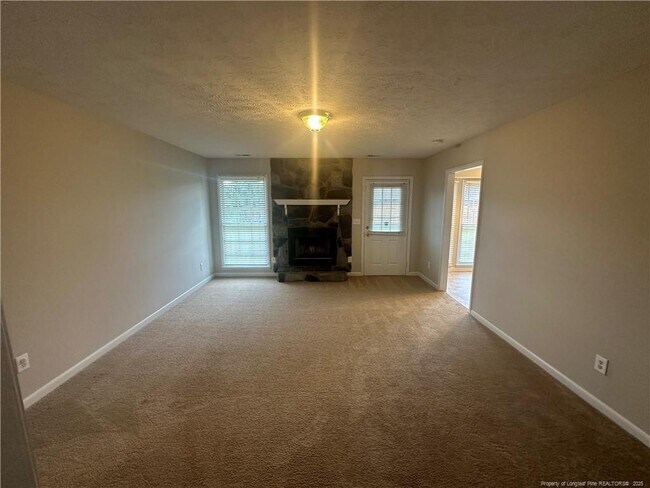 Building Photo - 7850 Penelope Dr
