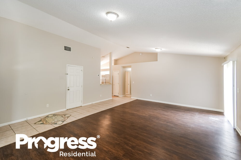 Building Photo - 10725 Meadowlea Dr