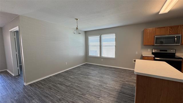 Building Photo - 907 Post Oak Trail