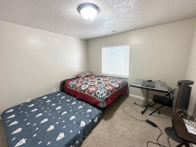 Building Photo - 1563 W Turtle Dove Ln