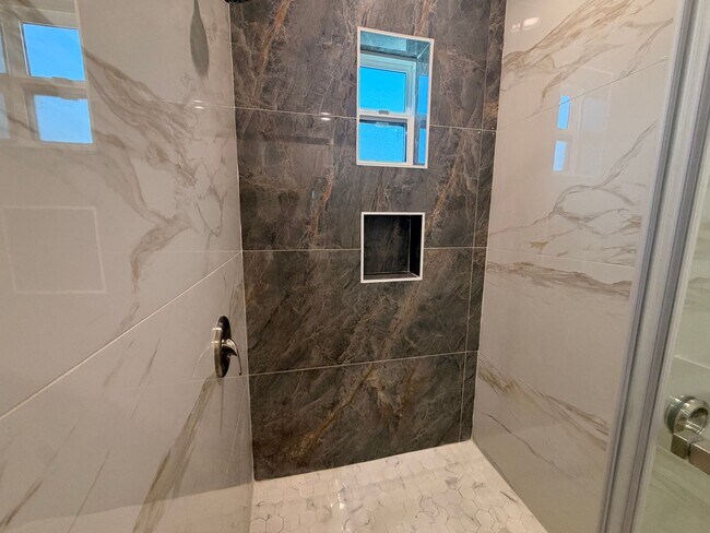 Building Photo - New Construction 3BR 2.5BA • Open Concept • A/C • Near USC $1,000.00 Off One Month's Rent Move In...