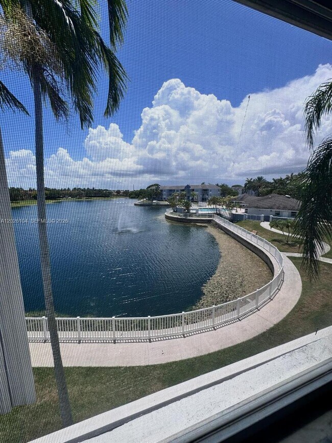 Building Photo - 8600 SW 212th St