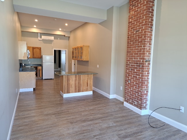 Building Photo - 8 Depot St