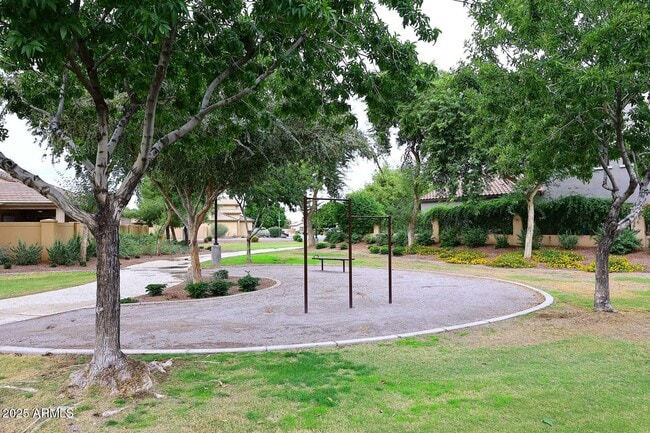 Building Photo - 11020 E Shepperd Ave