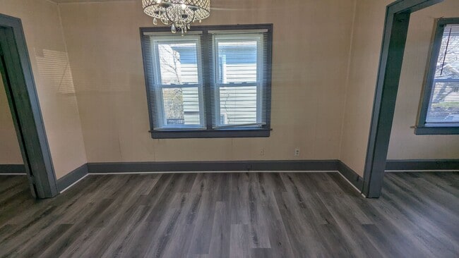 Building Photo - 3-Bedroom, 1-Bathroom Single Family Home for Rent in Akron, Ohio