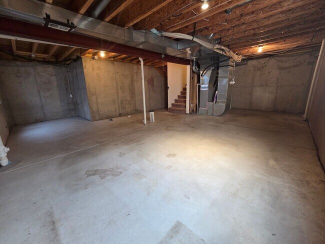 Building Photo - GREAT 3-BDRM, 3-BATH, 2-STORY + BMST. HOME AVAILABLE FOR IMMEDIATE OCCUPANCY IN GRAPEVINE!