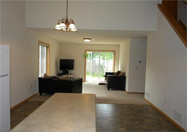 Building Photo - 1040/1044 4th St SE, Forest Lake, MN 55129 (duplex)