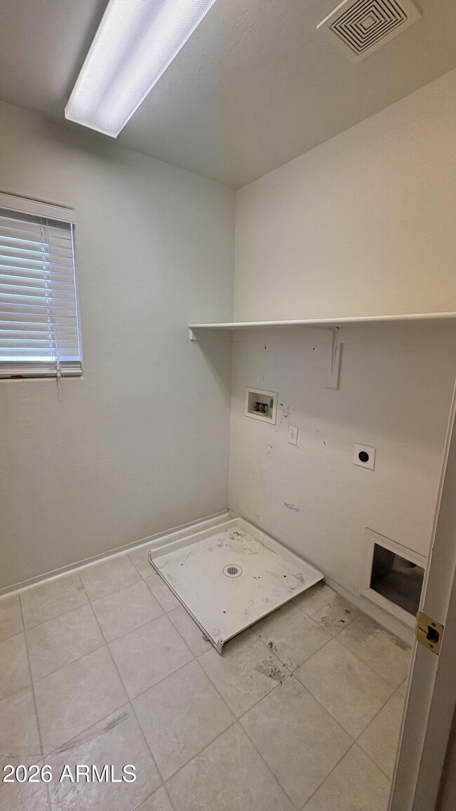 Building Photo - 17722 N 183rd Ave