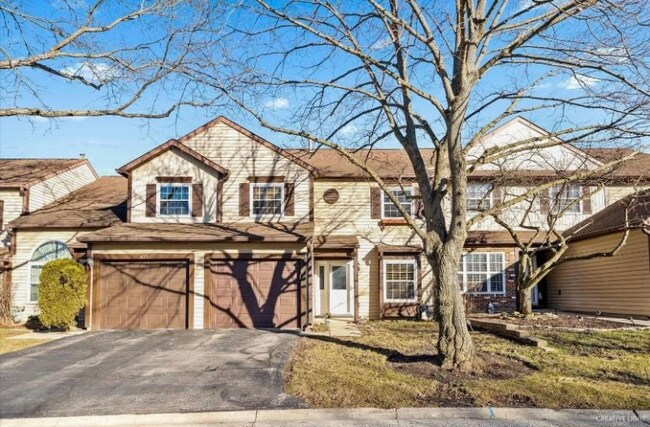Primary Photo - 424 Ascot Ln