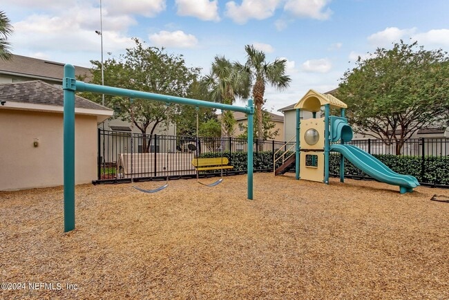 Building Photo - 574 Southbranch Dr