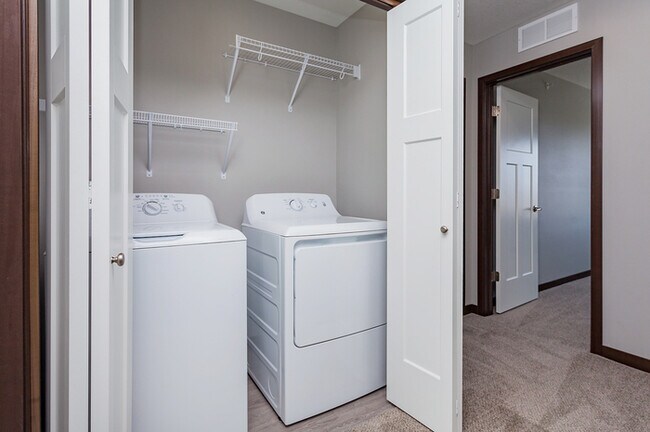 Building Photo - 1017 NW Lexi Ln