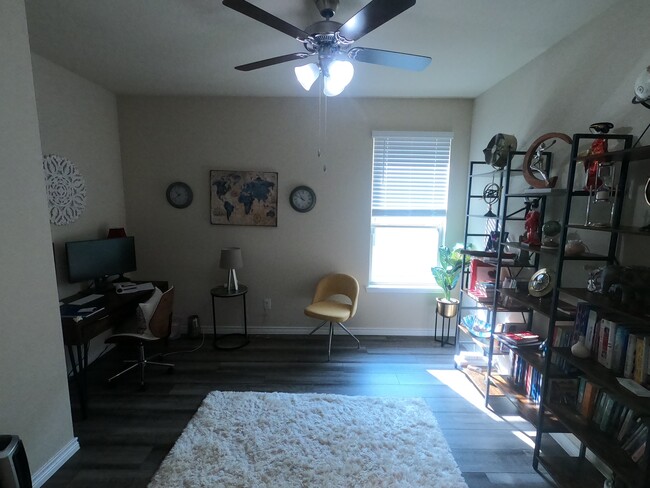 Building Photo - 835 Mineral Wells Ln