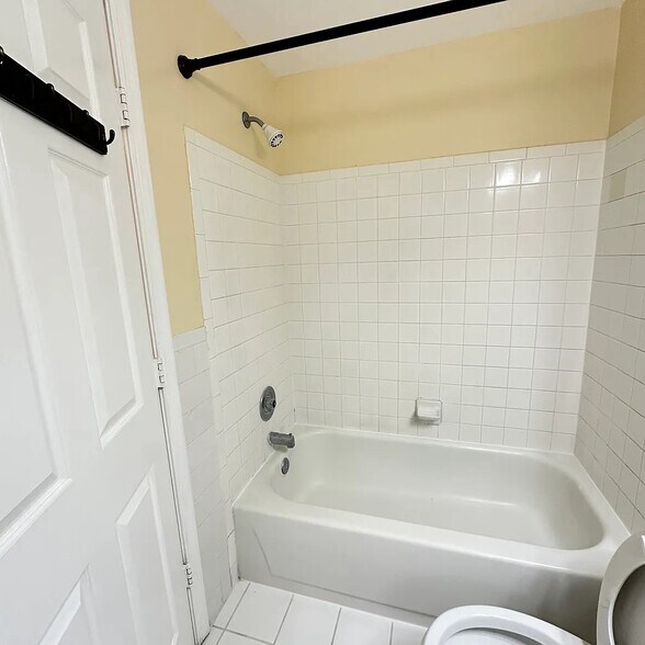 Building Photo - 6727 Mink Ct