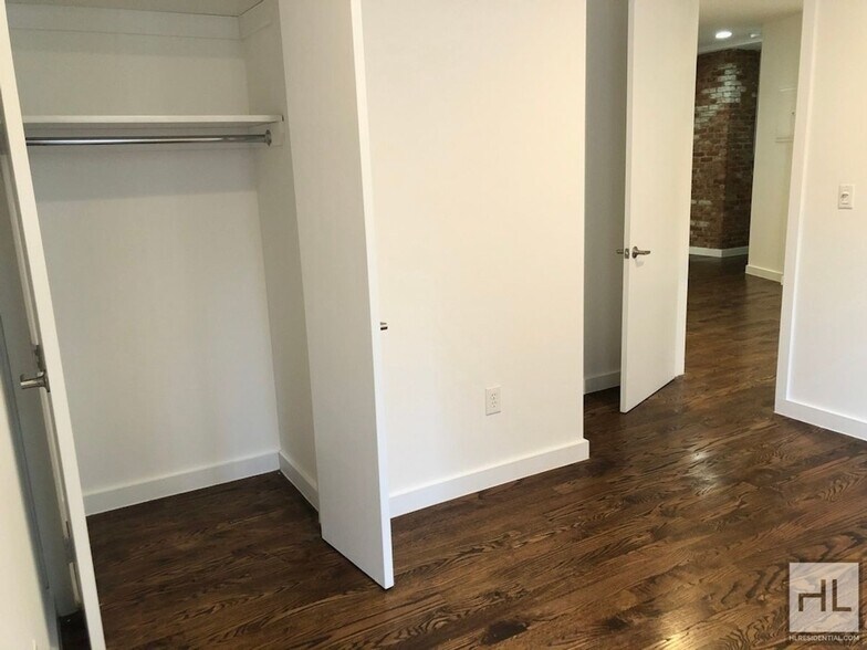 Building Photo - EASTERN PARKWAY / Spacious Crown Heights 3...
