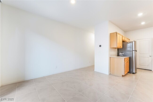 Building Photo - 9122 Nostrand Ave