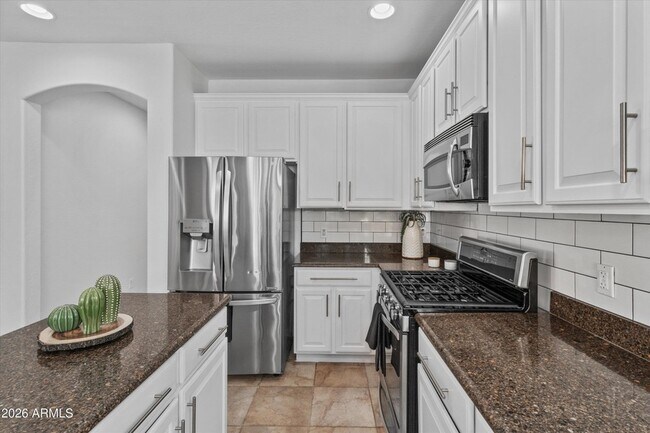 Building Photo - 17646 W Statler Dr