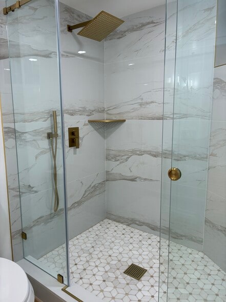 Bathroom - 716 11TH St
