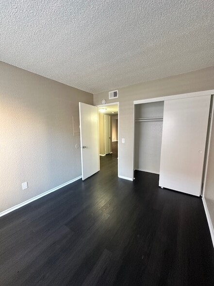 Secondary bedroom - 7385 Lariat Pl