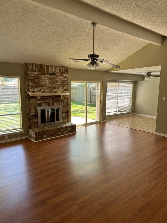 Building Photo - 25402 Sugar Valley Ln