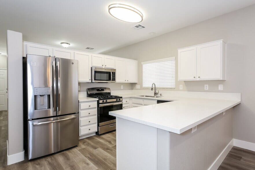 Building Photo - 3802 Caribbean Blue Ave