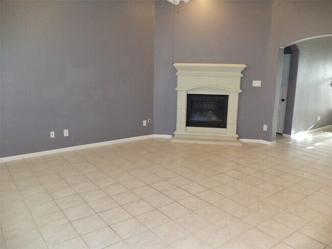 Building Photo - 18669 Blue Spruce Ln