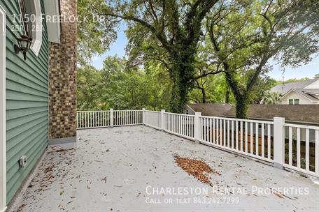 Building Photo - 1150 Freelock Dr