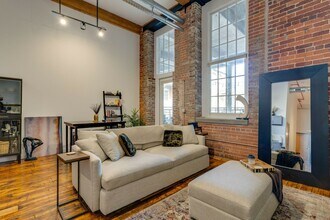 Building Photo - Amazing Germantown Loft in Historic Werthan Mills Lofts!