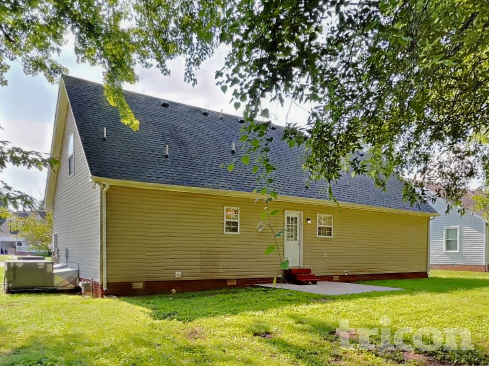 Building Photo - 1526 Amberwood Cir