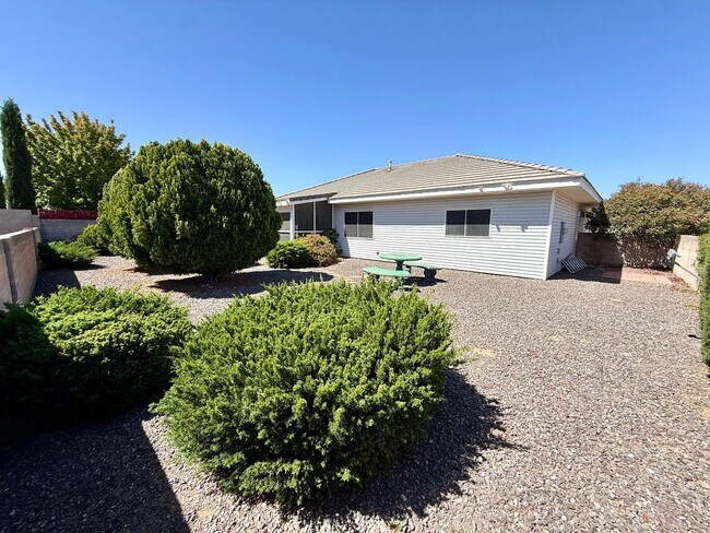 Building Photo - Corner Lot Legacy Ranch Home | 2 Bed + Office/Den | Walk to Walleck Ranch Park!