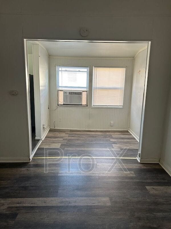 Building Photo - 1007 E Madison St