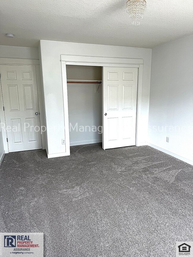Building Photo - 20133 SW Bernice Ln