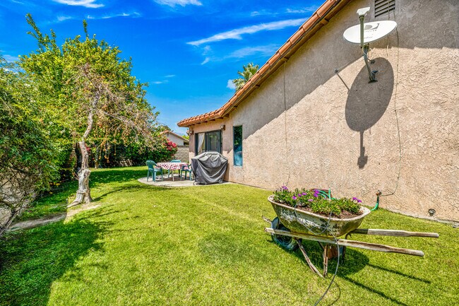 Building Photo - 75355 Santa Fe Trail